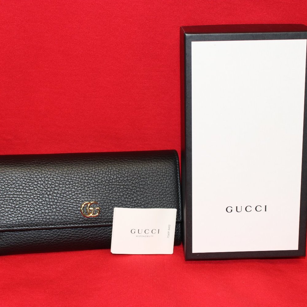 Authentic Black Leather Gucci Wallet